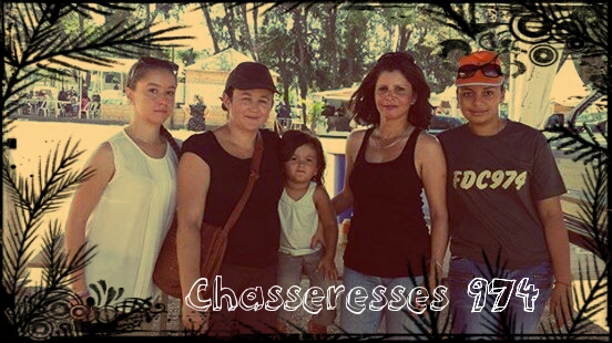 CHASSERESSES